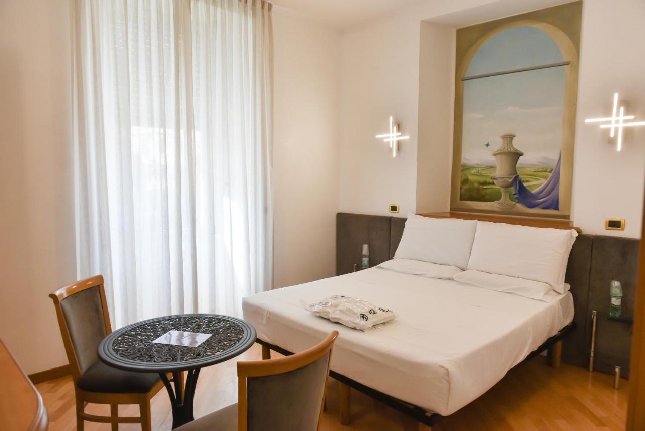 Hotel Regina Margherita โรม ภายนอก รูปภาพ